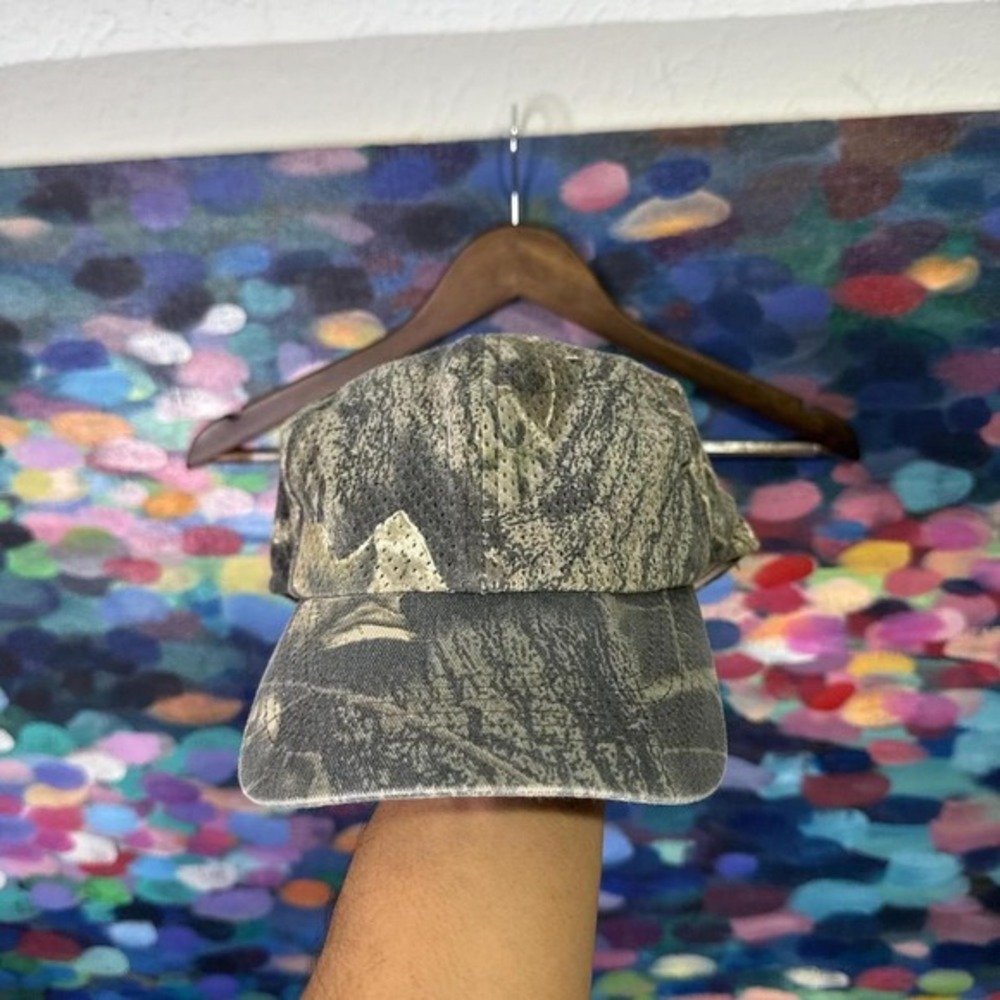 'Vintage‎ y2k Camo cap with adjustable back